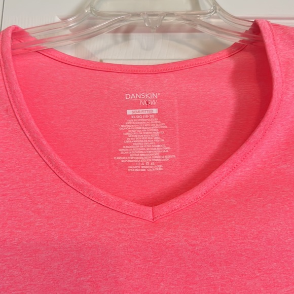 💖Danskin Now coral v-neck athletic short sleeve shirt - Picture 2 of 3